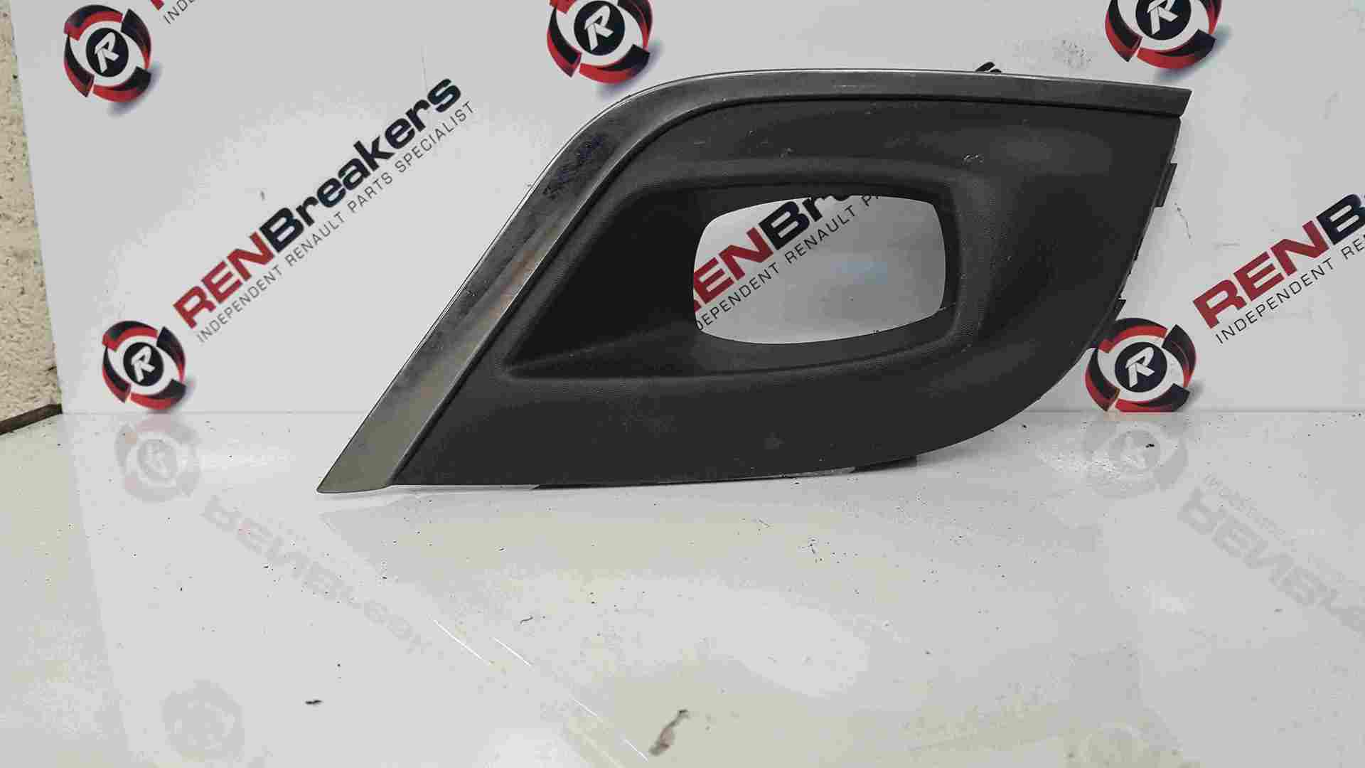 Renault Clio MK4 2015-2018 Drivers OSF Front Fog Light Surround Trim Bumper
