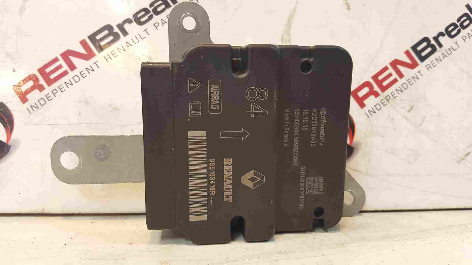 Thumb 9 Renault Clio MK4 2016-2019 Airbag Control Module Deployed/Data Stored 985103419R