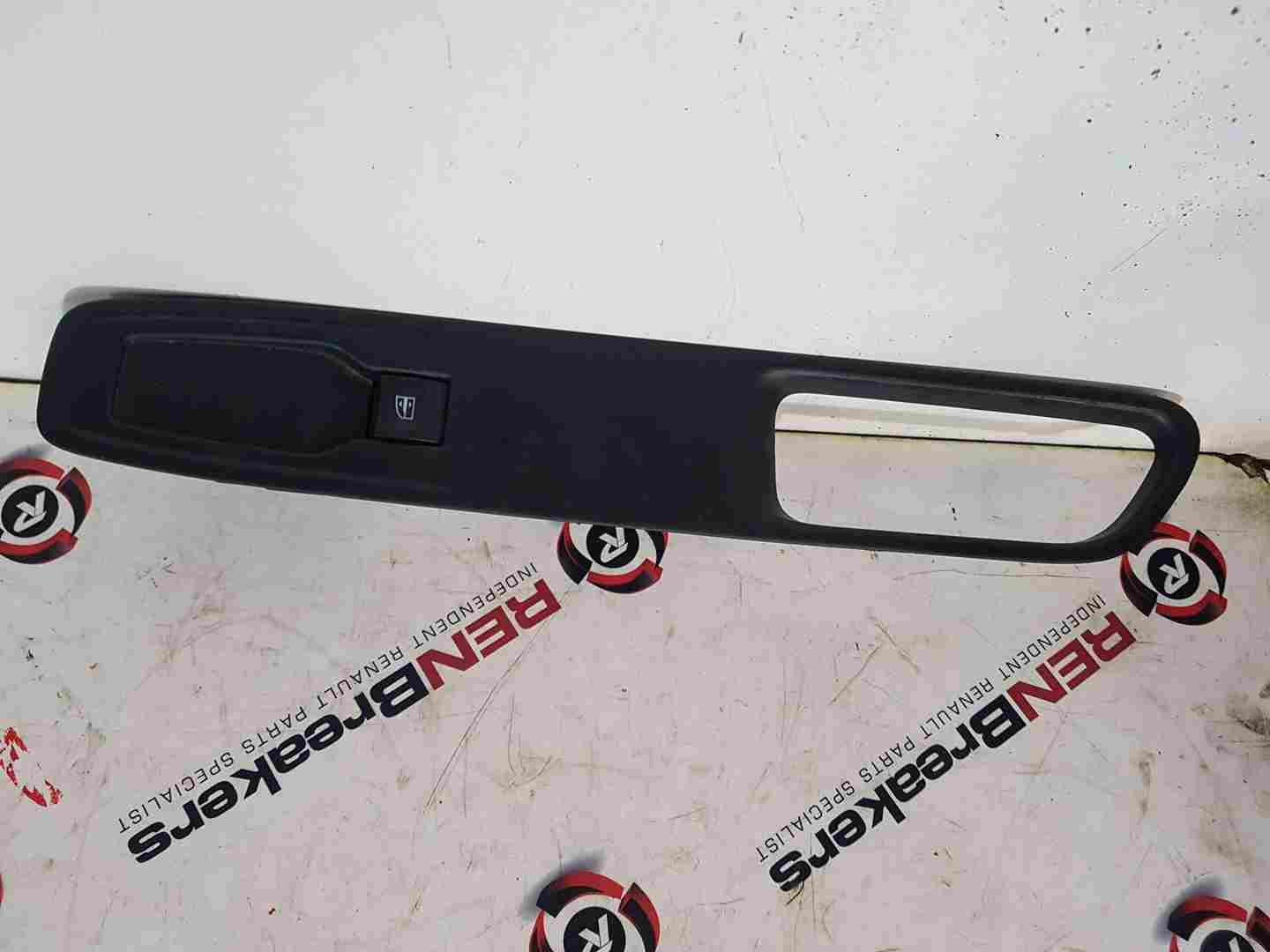 Thumb 4 Renault Clio MK4 2016-2019 Passenger NSF Front Window Switch + Panel 809611006R
