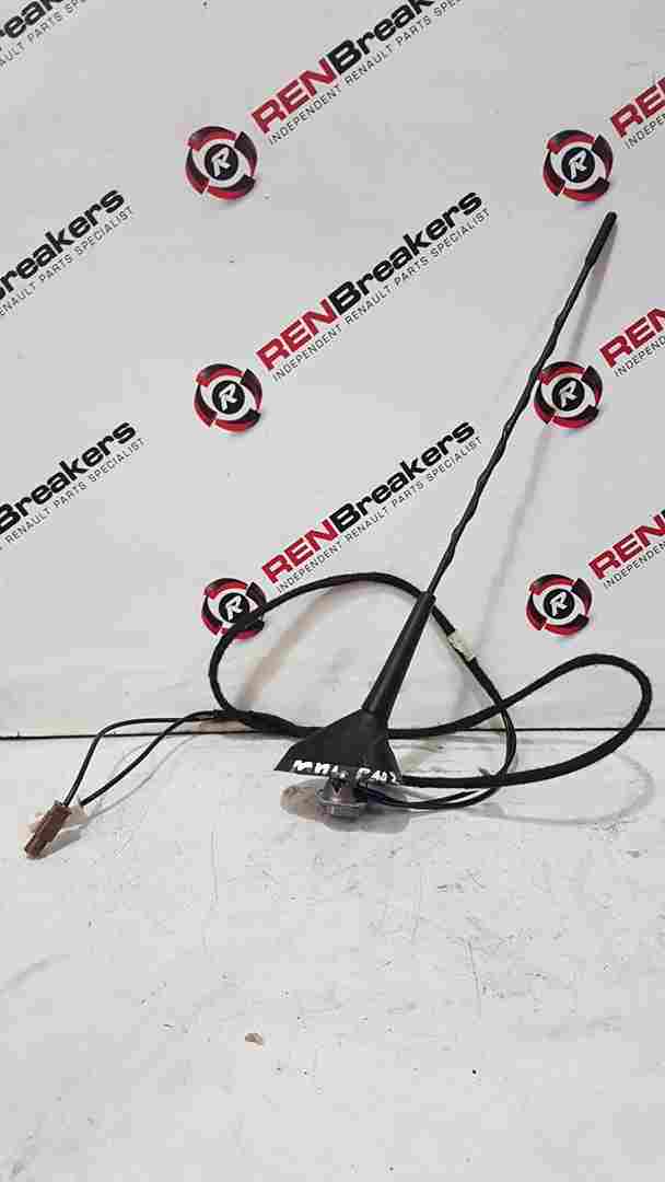 Thumb 5 Renault Clio MK4 2016-2019 Radio Antenna Aerial Brown White Plug