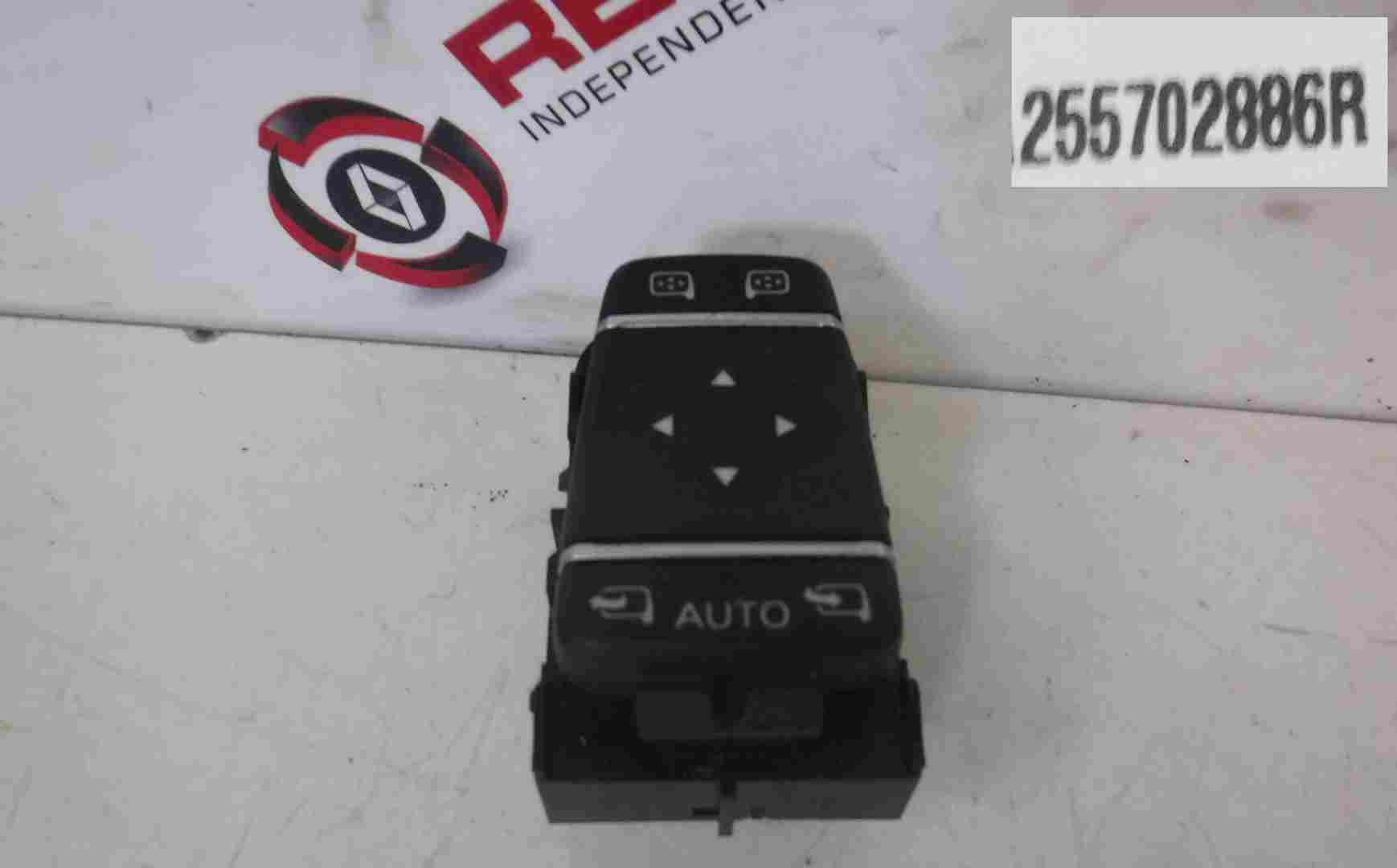 Renault Clio MK4 2017-2018 Drivers OSF Front Door Wing Mirror Controls Adjuster