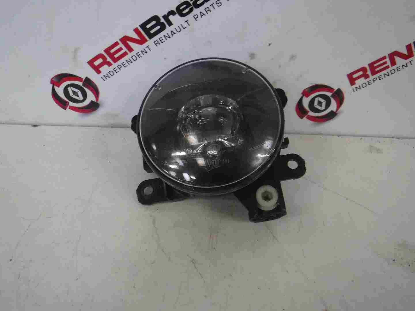 Renault Clio MK4 2017-2018 Drivers OSF Front Fog Light Black Backing 261507170R