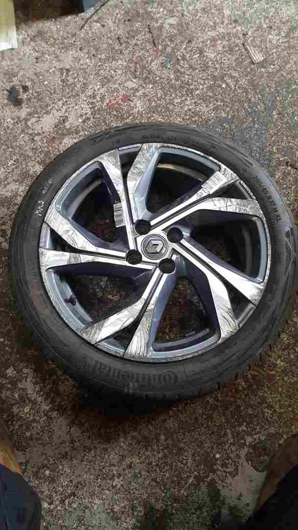 Thumb 8 Renault Clio MK5 2019-2021 Christophea Alloy Wheel 17Inch 2/5 403007131R