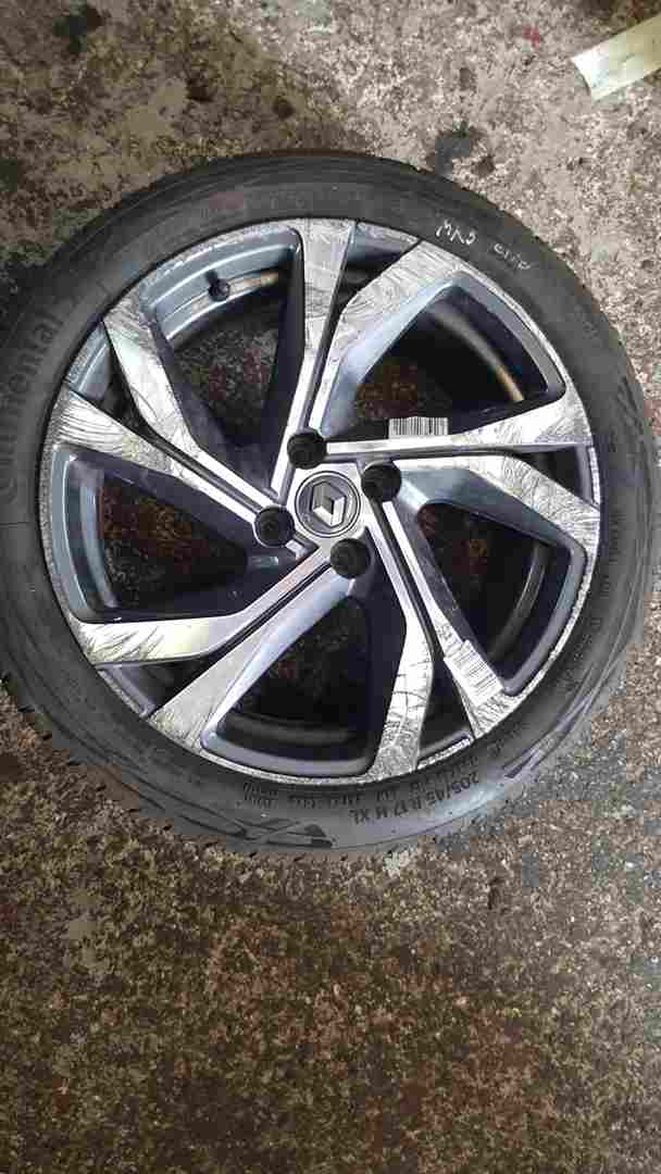 Thumb 2 Renault Clio MK5 2019-2021 Christophea Alloy Wheel 17Inch 2/5 403007131R