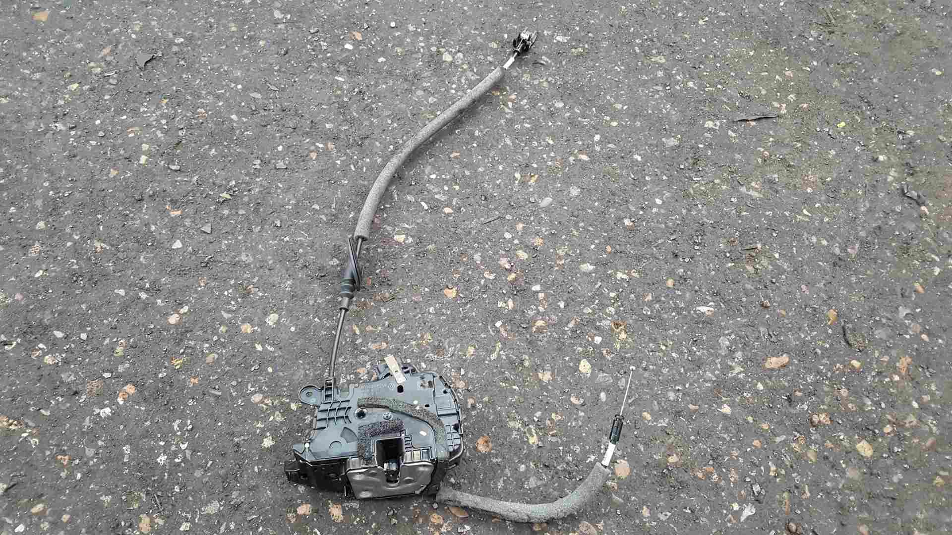 Thumb 4 Renault Clio MK5 2019-2021 Drivers OSF Front Door Lock Mechanism 805026855R