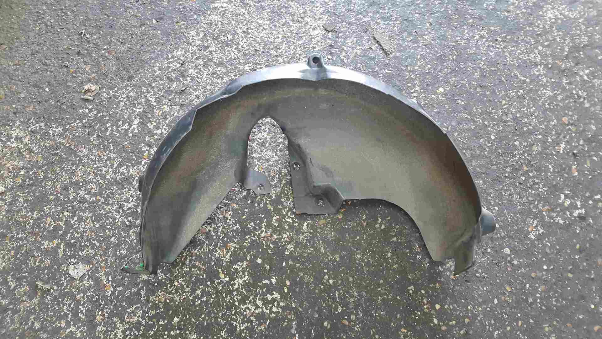 Thumb 3 Renault Clio MK5 2019-2021 Drivers OSR Rear Arch Liner 767488101R