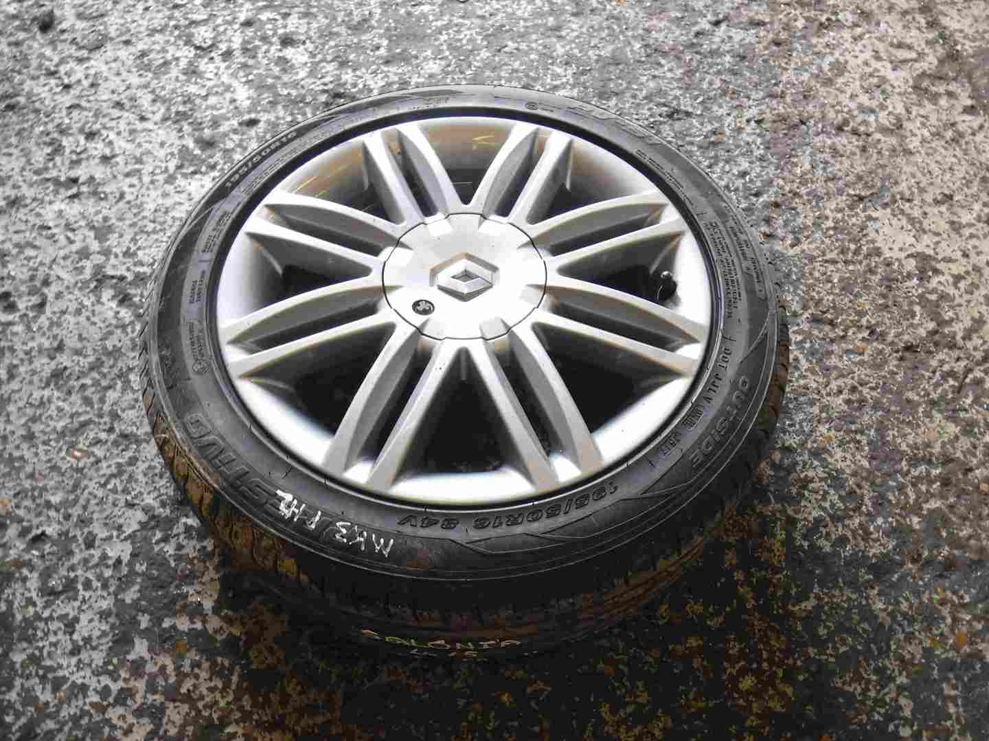 Renault Clio MK3 2005-2012 Solonia Alloy Wheel Ampharosite 195 50 16 6mm 4/5