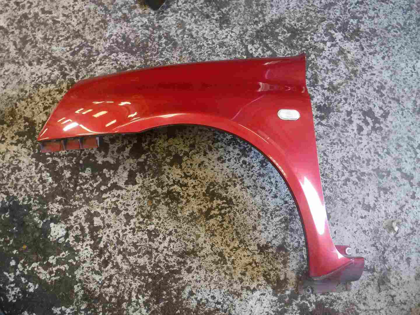 Renault Clio Sport 2001-2006 172 182 Passenger NS Wing Red TEB76