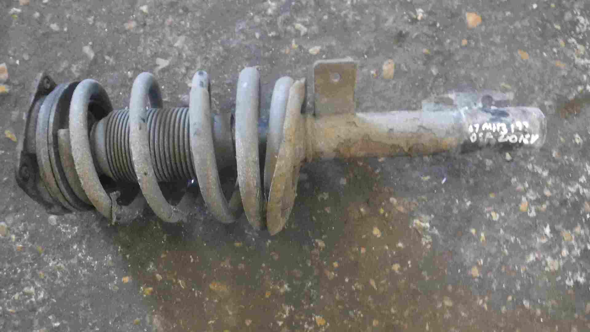 Renault Clio Sport 2005-2009 2.0 16v 197 Drivers OSF Front Spring Suspension Leg