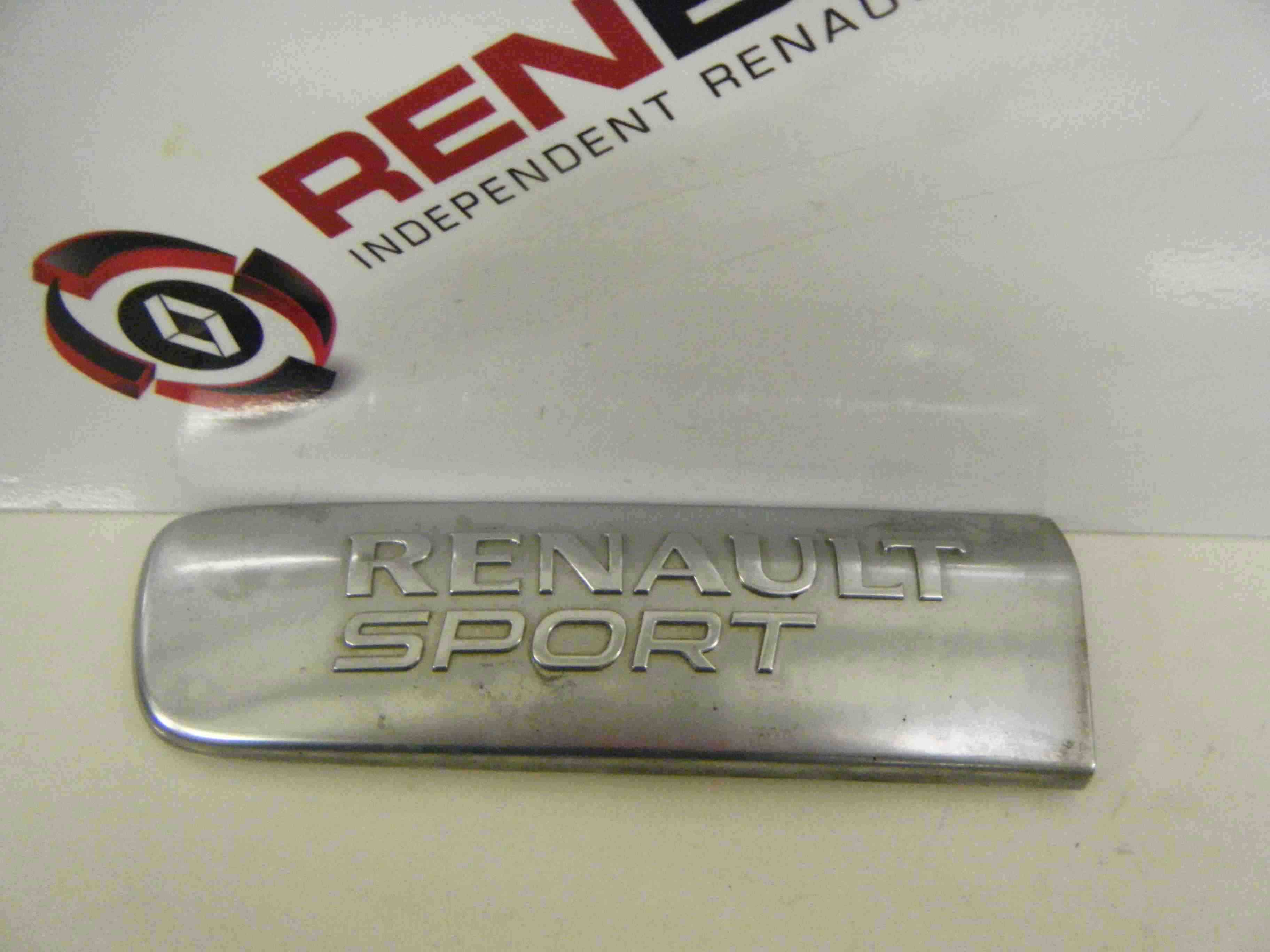 Renault Clio Sport 2006-2012 197 Bullet Moulding Renault Sport Badge Passenger 