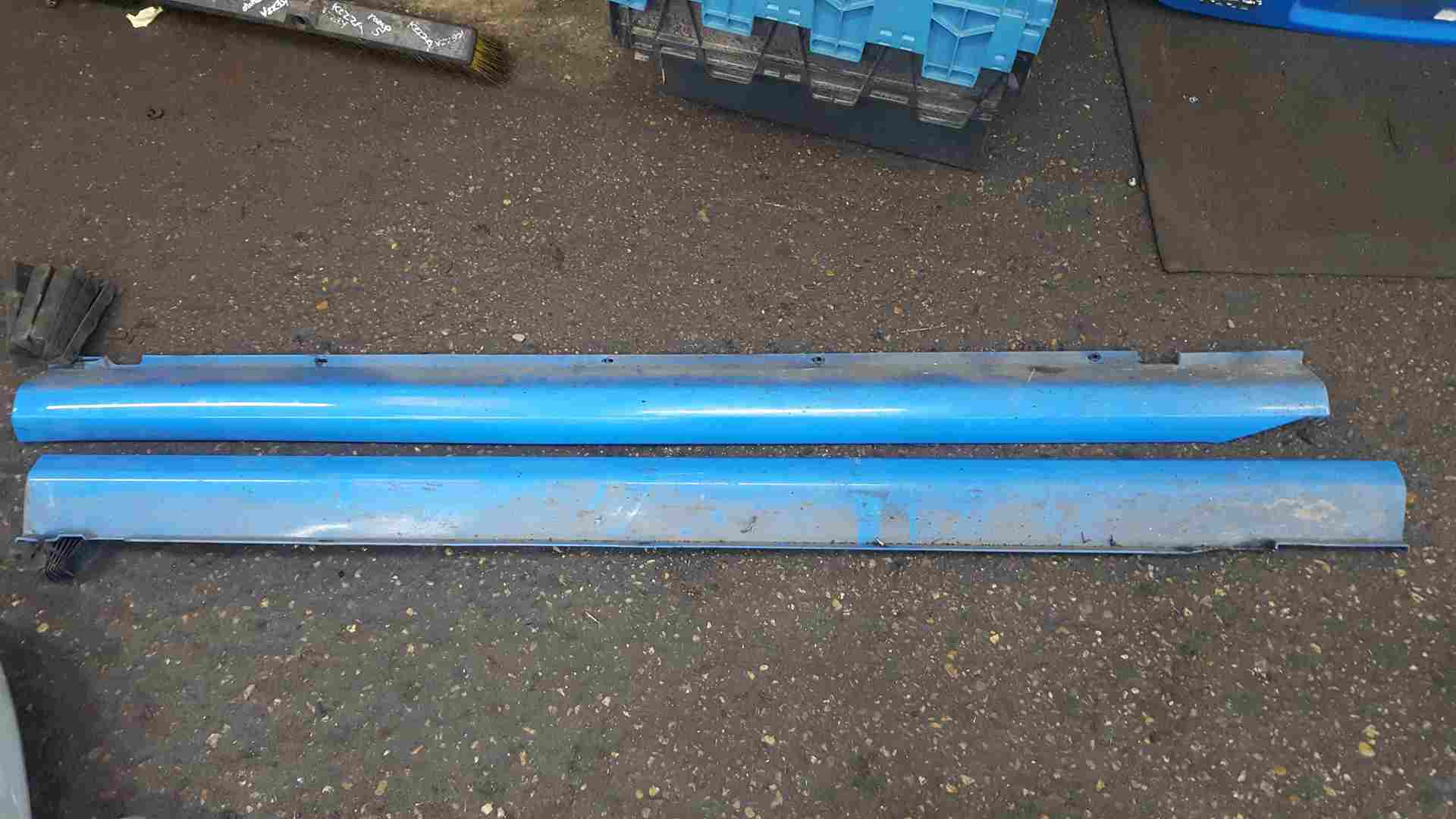 Thumb 3 Renault Clio Sport MK2 2001-2006 172 182 Side Skirts Skirt Blue Oj45 Pair 