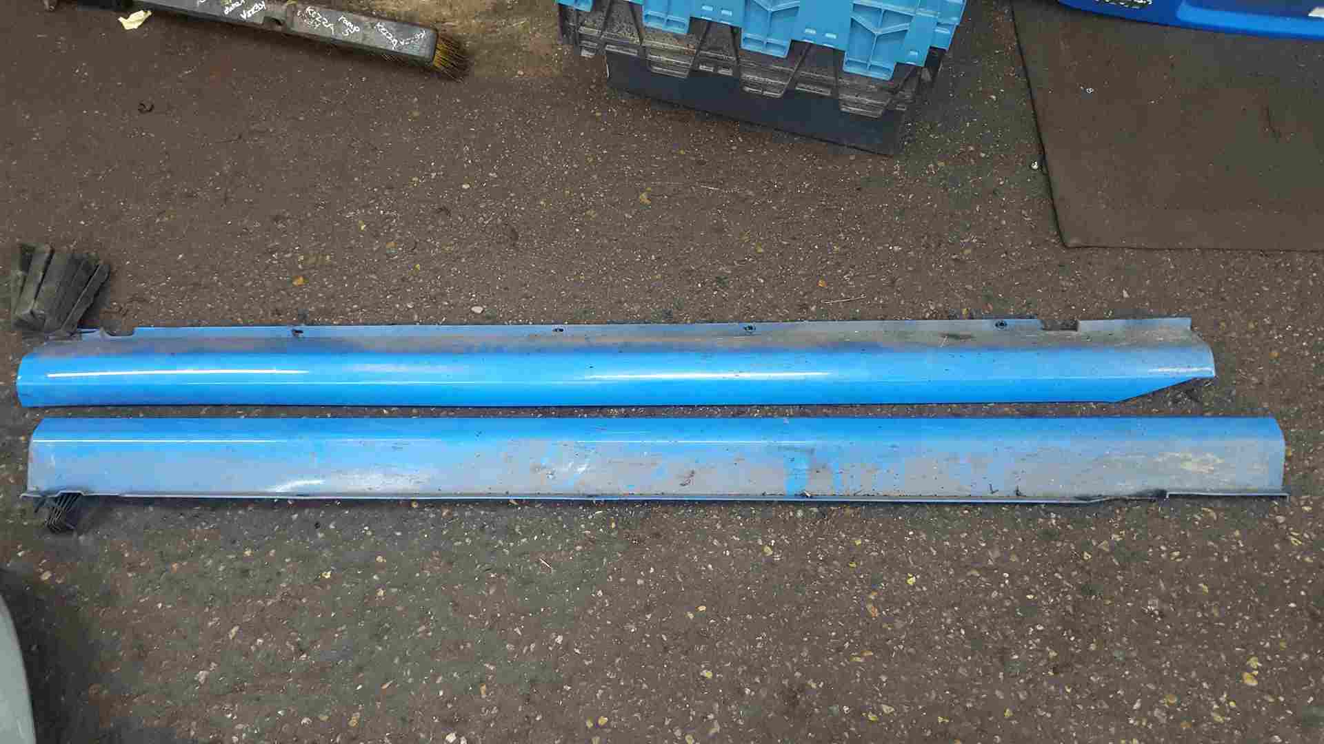 Thumb 4 Renault Clio Sport MK2 2001-2006 172 182 Side Skirts Skirt Blue Oj45 Pair 