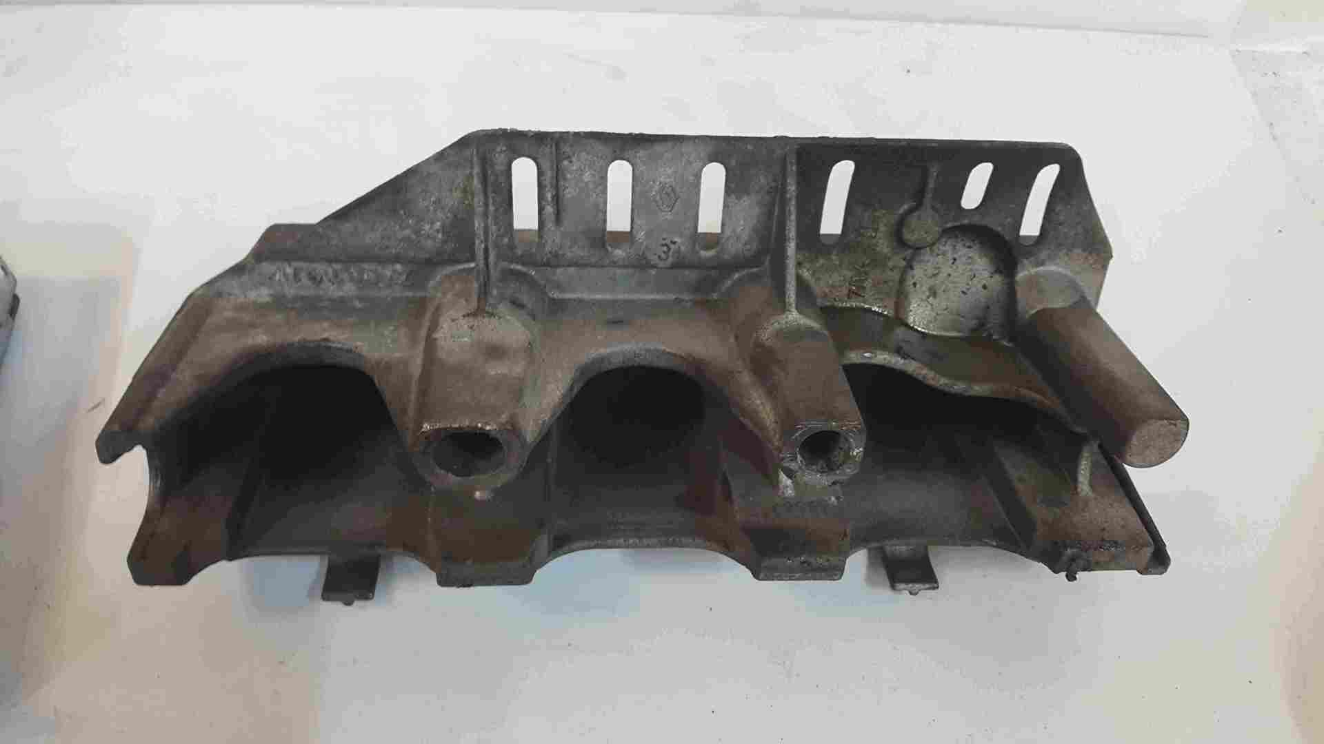 Thumb 3 Renault Clio Sport MK2 2001-2006 172 182 Engine Mount Injector Guard Bracket
