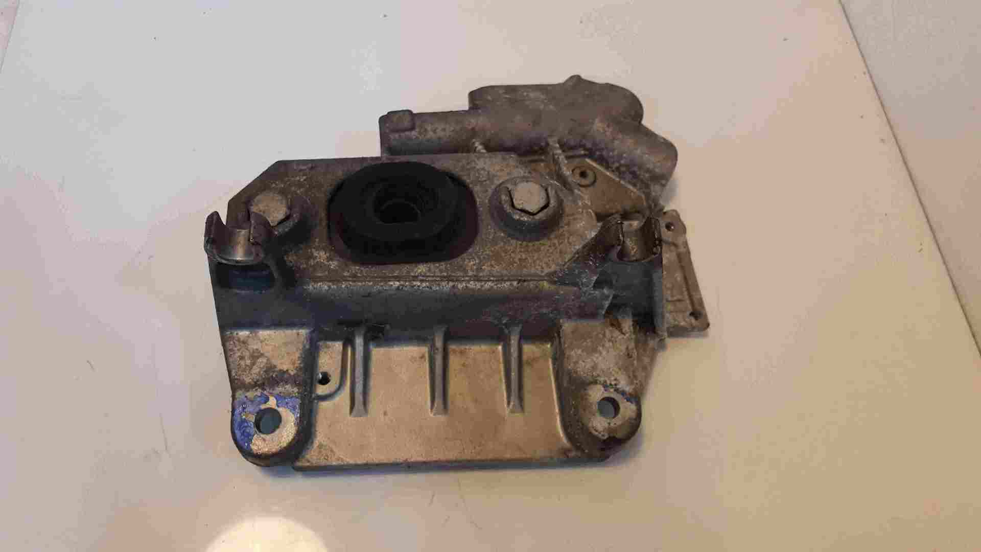 Thumb 2 Renault Clio Sport MK3 2005-2009 197 Gearbox Mount Tray