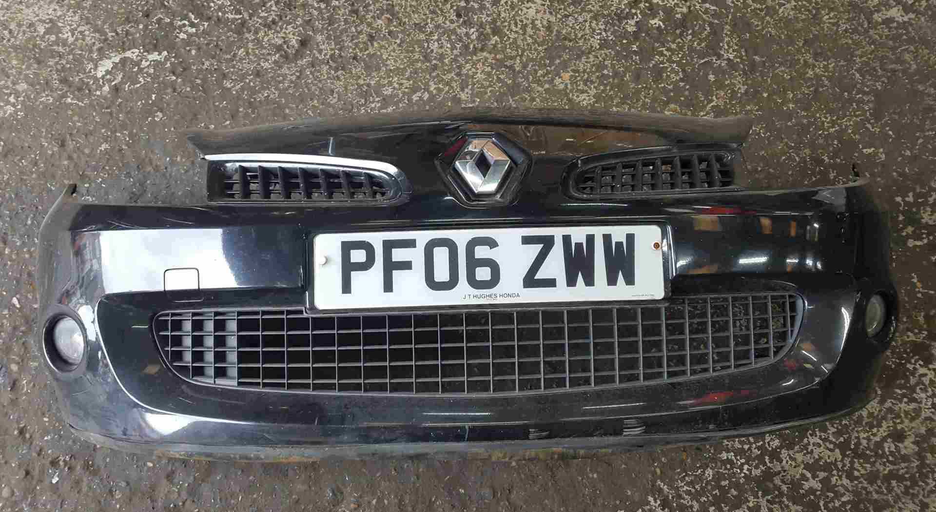 Renault Clio Sport MK3 2005-2009 Front Bumper Black TEGNA