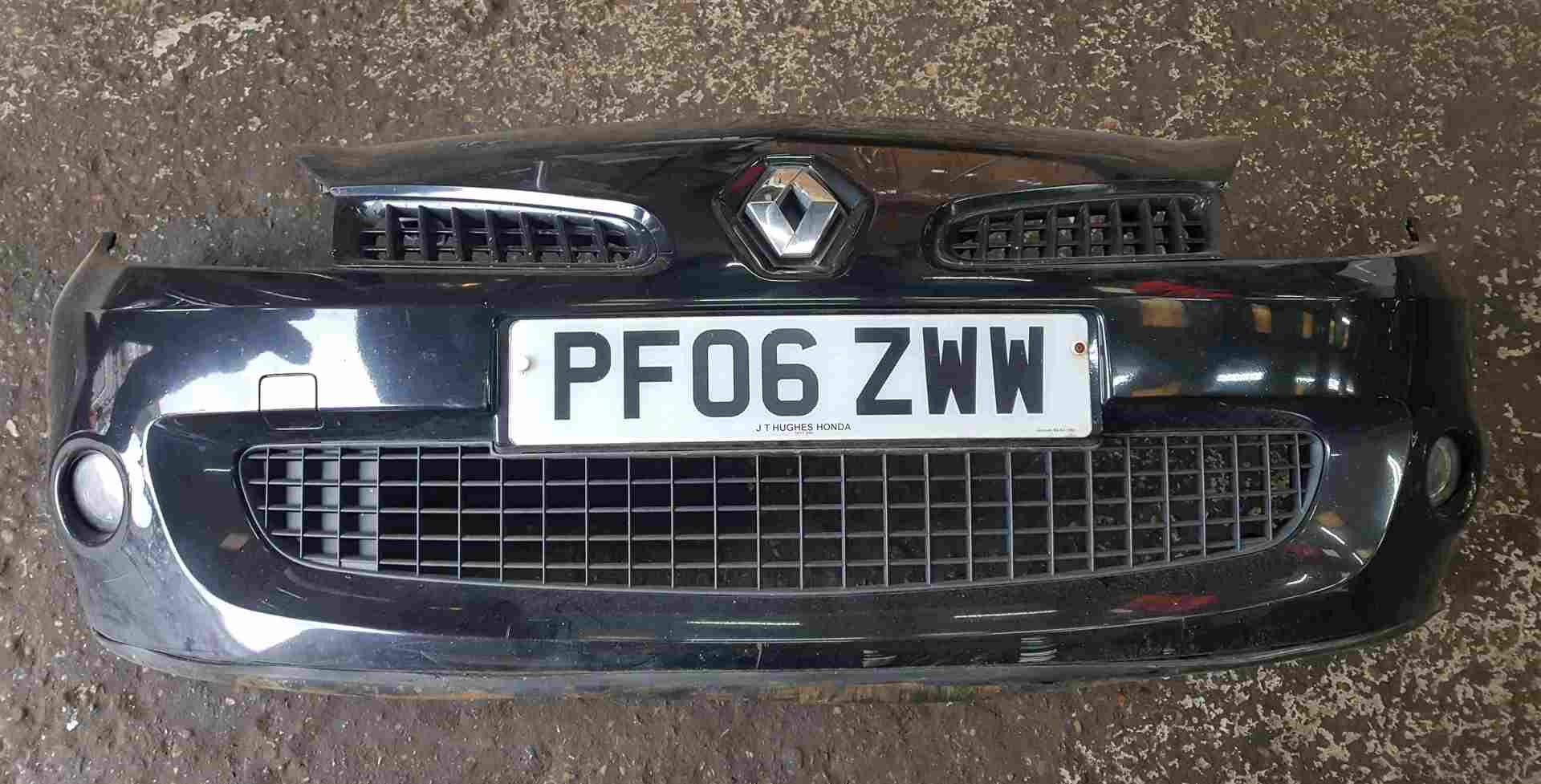 Thumb 7 Renault Clio Sport MK3 2005-2009 Front Bumper Black TEGNA