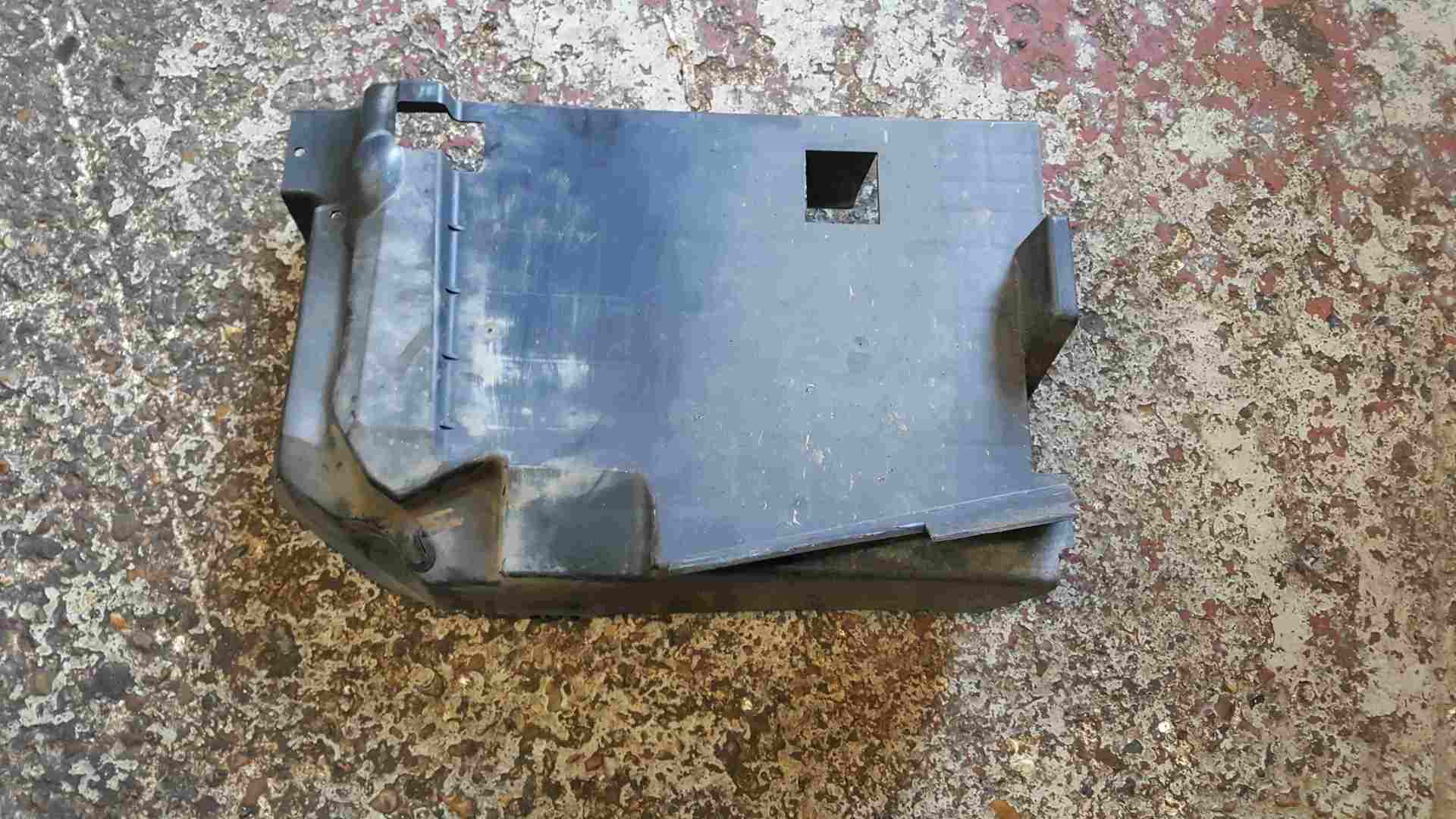 Renault Clio Sport MK3 2005-2012 197 200 Air Duct Scoop Plastic Trim Tray