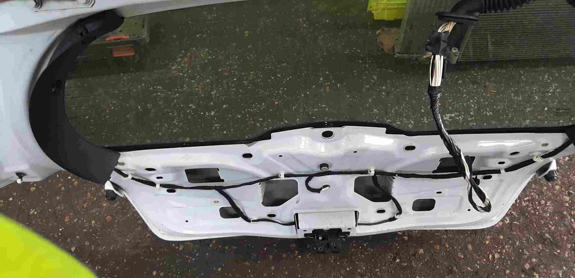 Renault Clio Sport MK3 2005-2012 197 200 Rear Tailgate Boot White 369