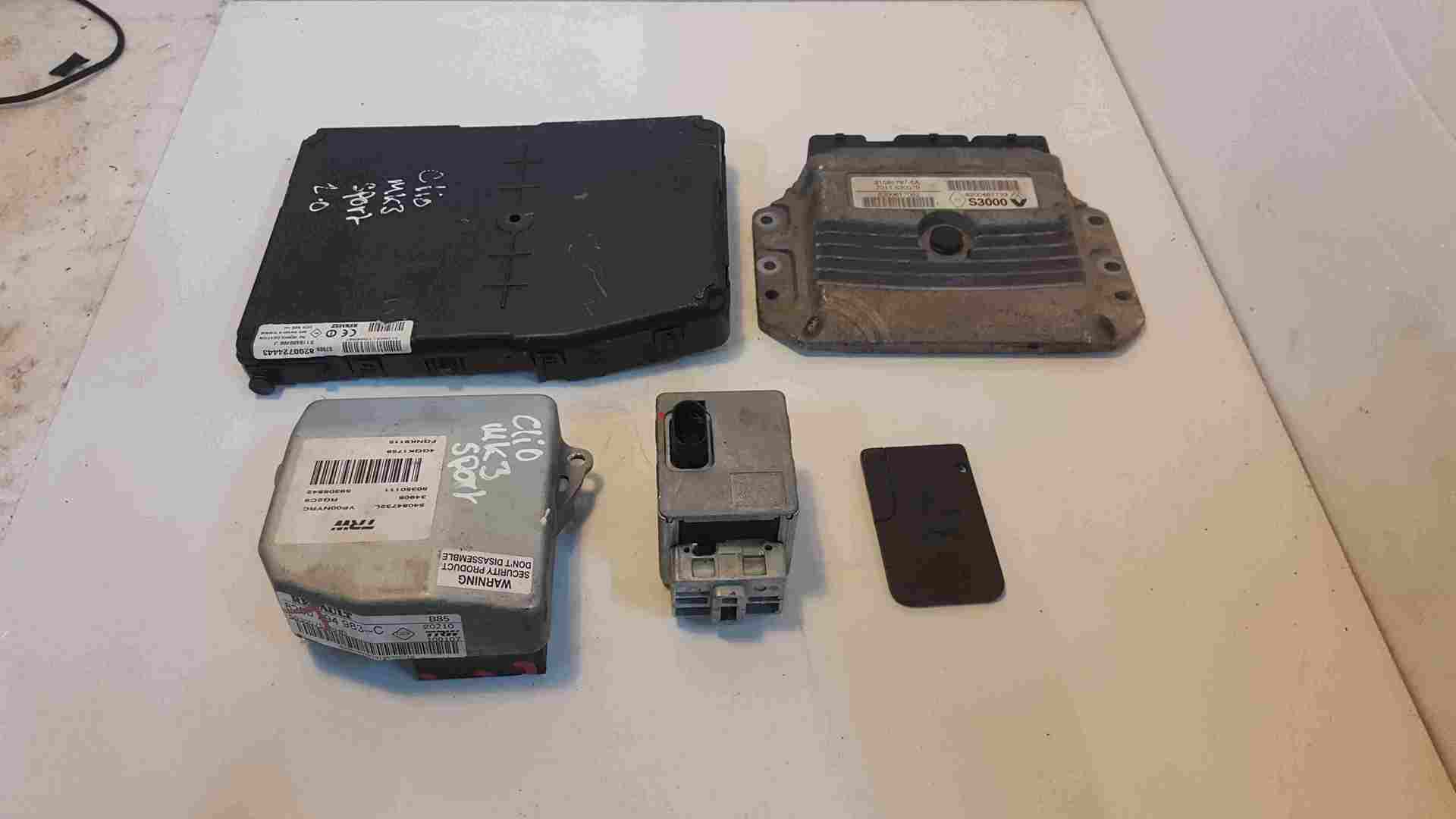 Thumb 4 Renault Clio Sport MK3 2005-2012 197 ECU Set UCH BCM Steering Lock + Key Card