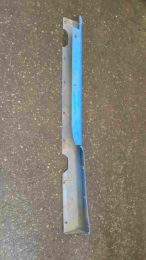 Thumb 2 Renault Clio Sport MK3 2005-2012 Drivers OS Side Skirt Blue OJ45 8200441785