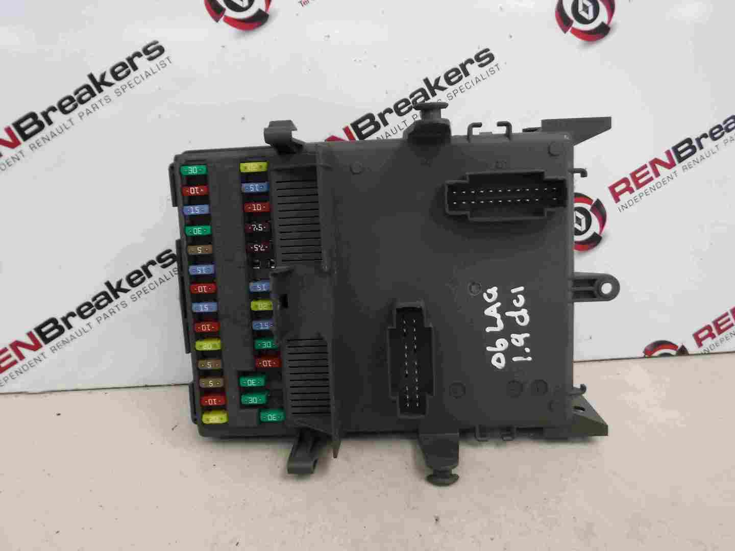 Renault Espace 2006-2013 Fuse Box Relay Computer 8200371617