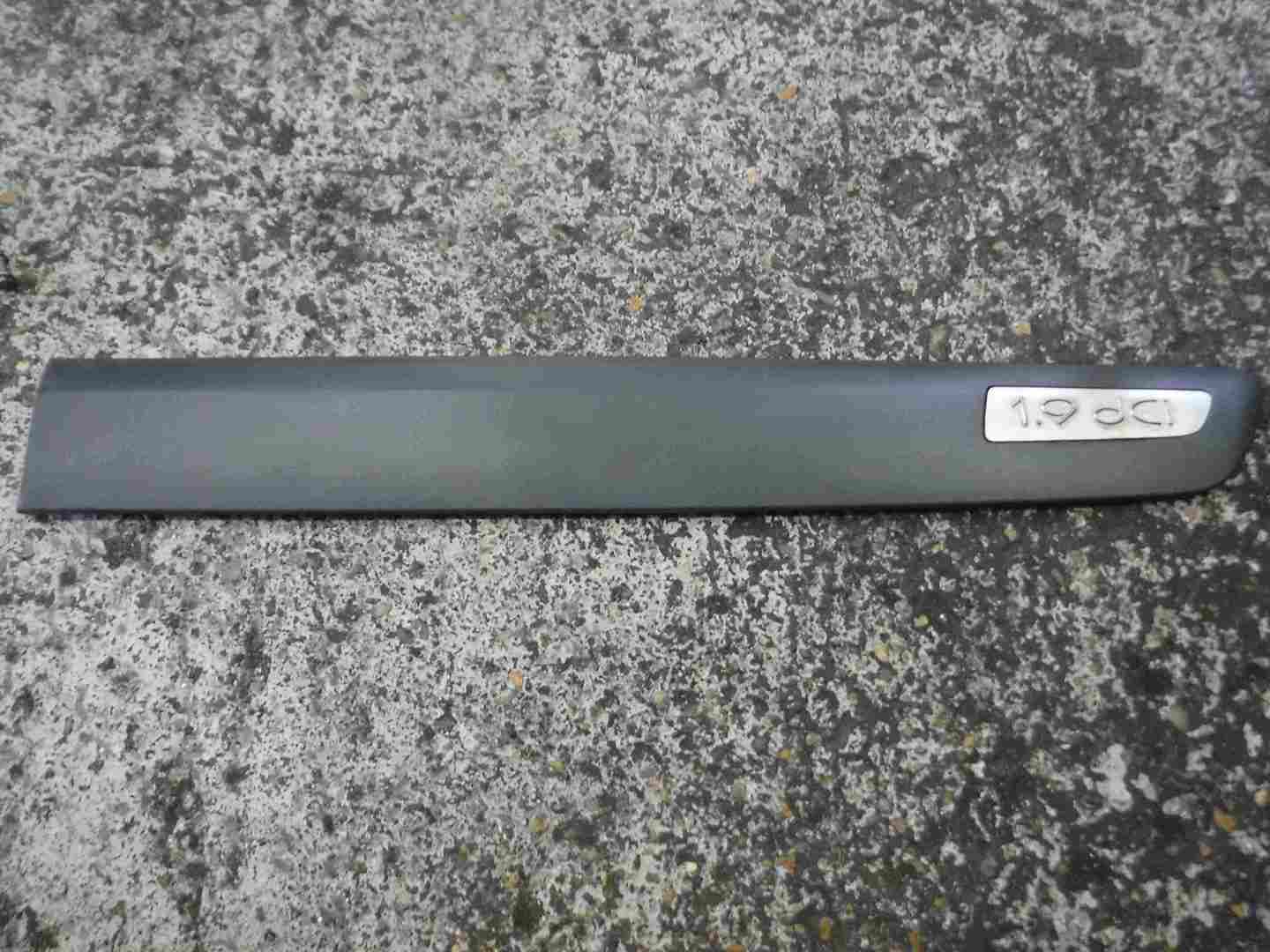 Renault Espace 2003-2013 1.9 dCi Drivers OSF Front Door Bump Trim Moulding