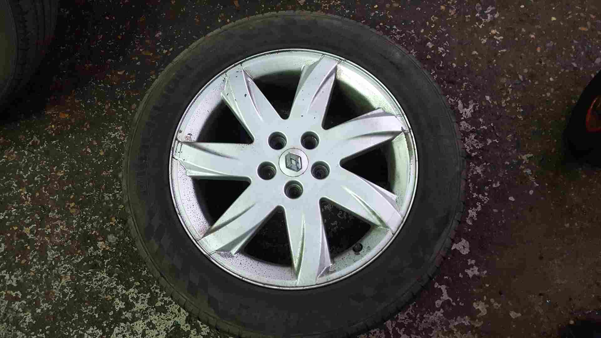 Thumb 5 Renault Espace 2003-2013 Alloy Wheel 17Inch 4/5