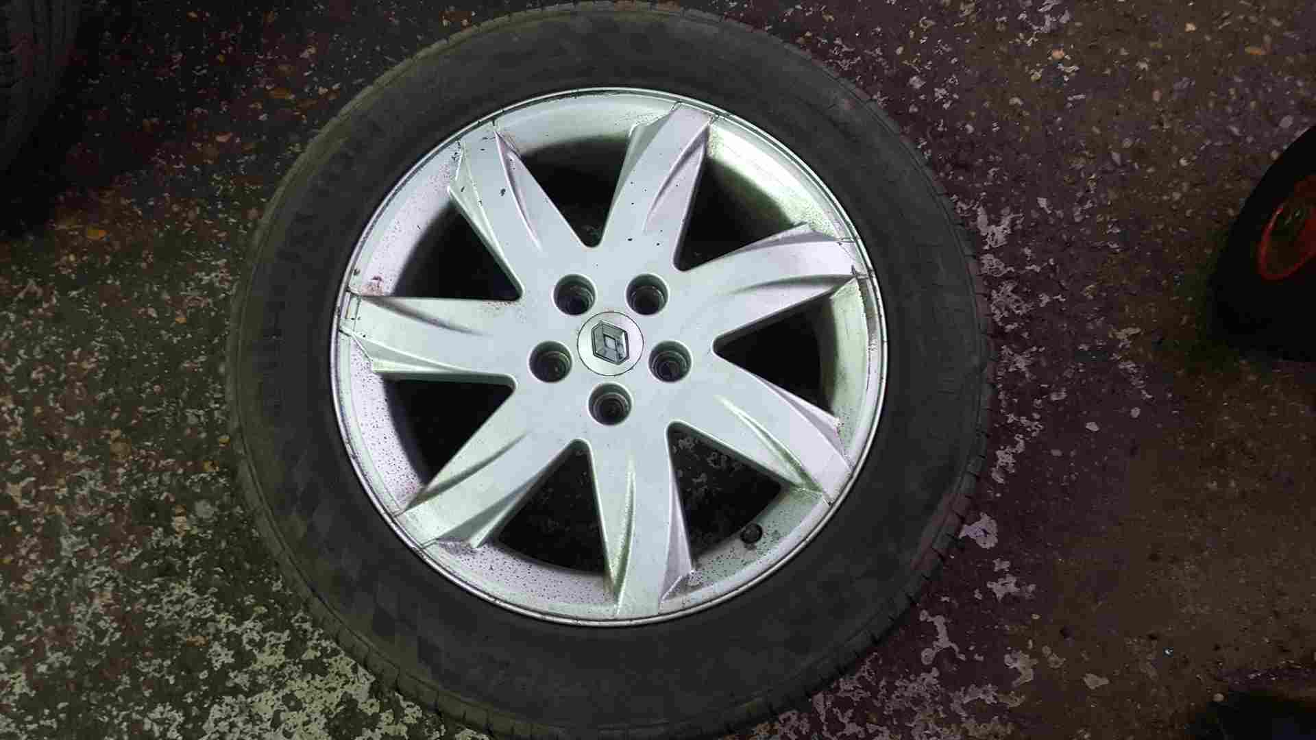 Thumb 4 Renault Espace 2003-2013 Alloy Wheel 17Inch 4/5