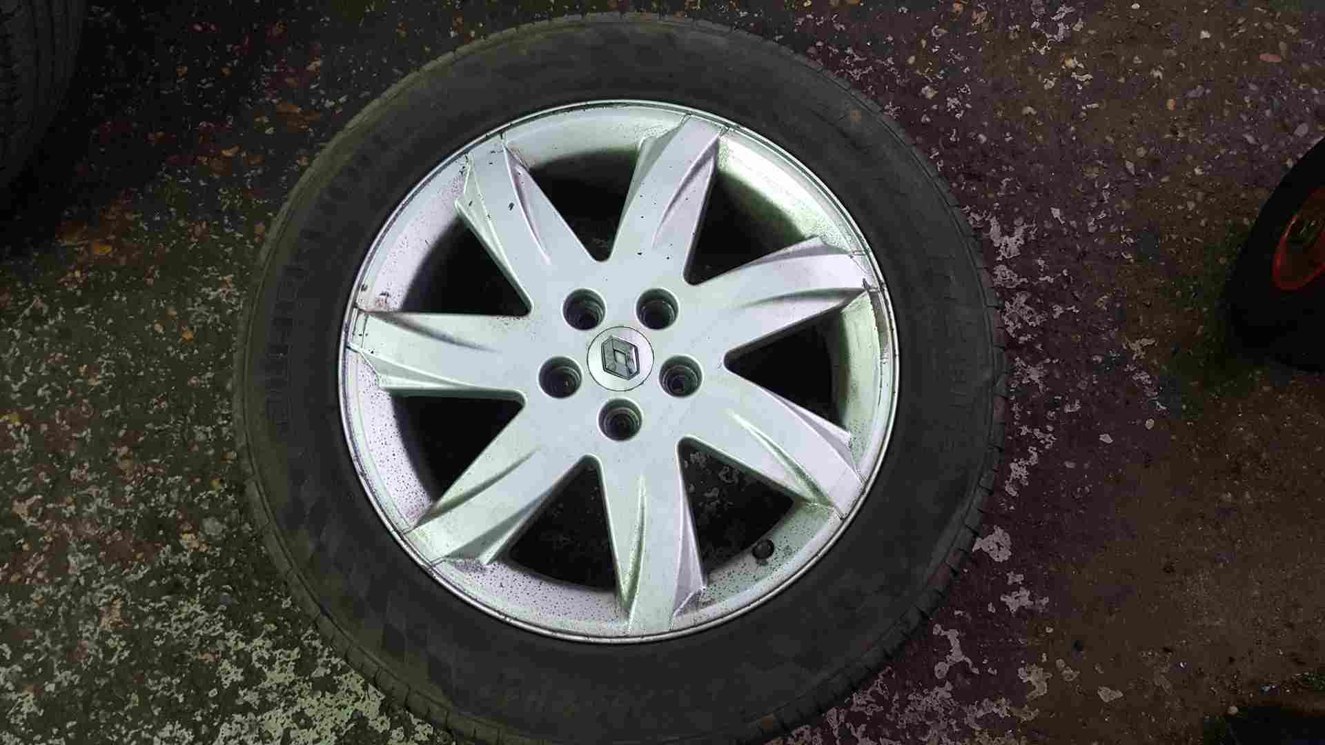 Thumb 3 Renault Espace 2003-2013 Alloy Wheel 17Inch 4/5