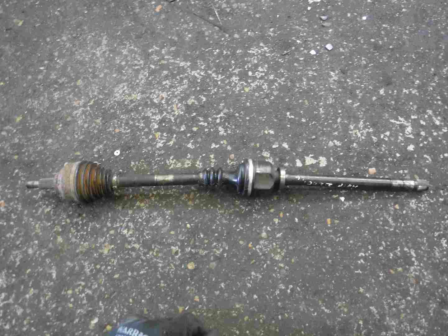Renault Espace 2003-2013 2.2 dCi Drivers OSF Front Driveshaft 8200439891