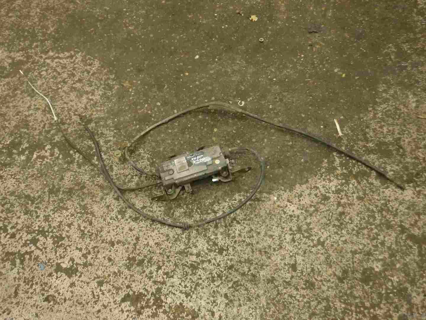 Renault Espace 2003-2013 Electronic Handbrake Motor + Cables 8200316575