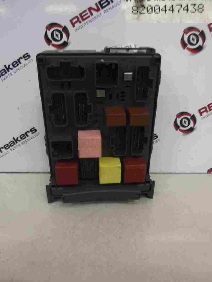 Renault Espace 2003-2013 Interior Dashboard Fuse Box Relay Computer 8200447438