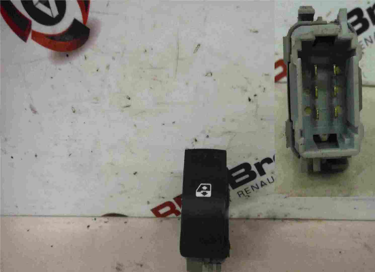 Renault Espace 2003-2013 Passenger NSF Front Window Switch