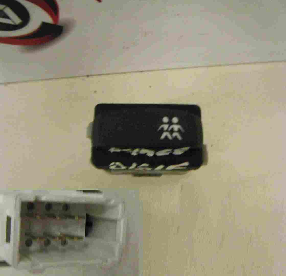 Renault Espace 2003-2013 Rear Child Lock Switch