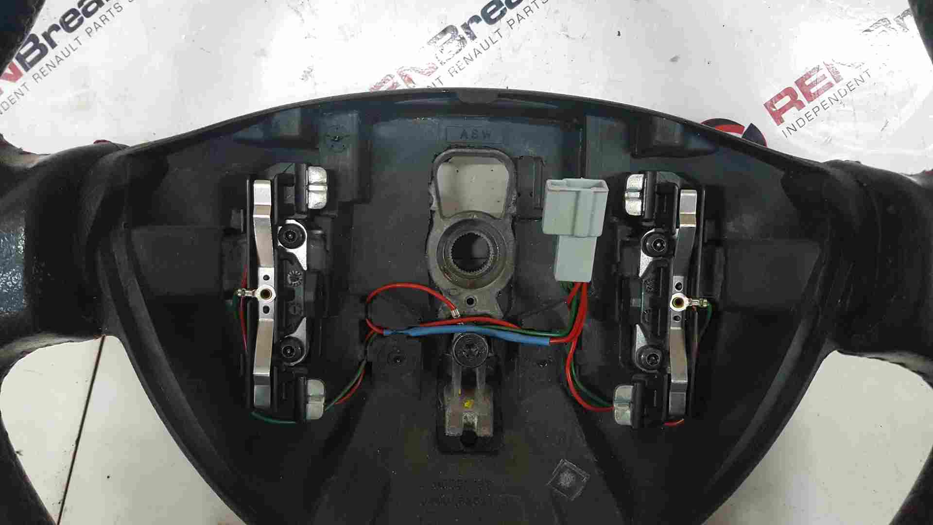 Thumb 6 Renault Espace 2003-2013 Steering Wheel 8200632458