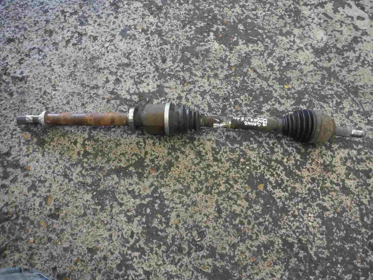 Renault Grand Modus 2008-2012 1.2 tce Drivers OSF Front Driveshaft D4F 784