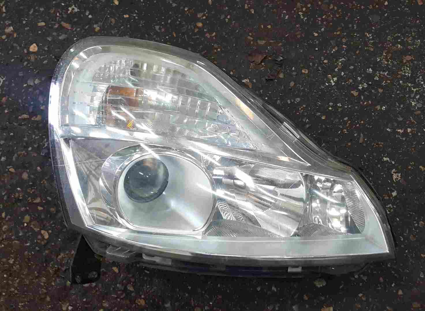 Renault Grand Modus 2008-2012 Drivers OSF Front Headlight 8200658391