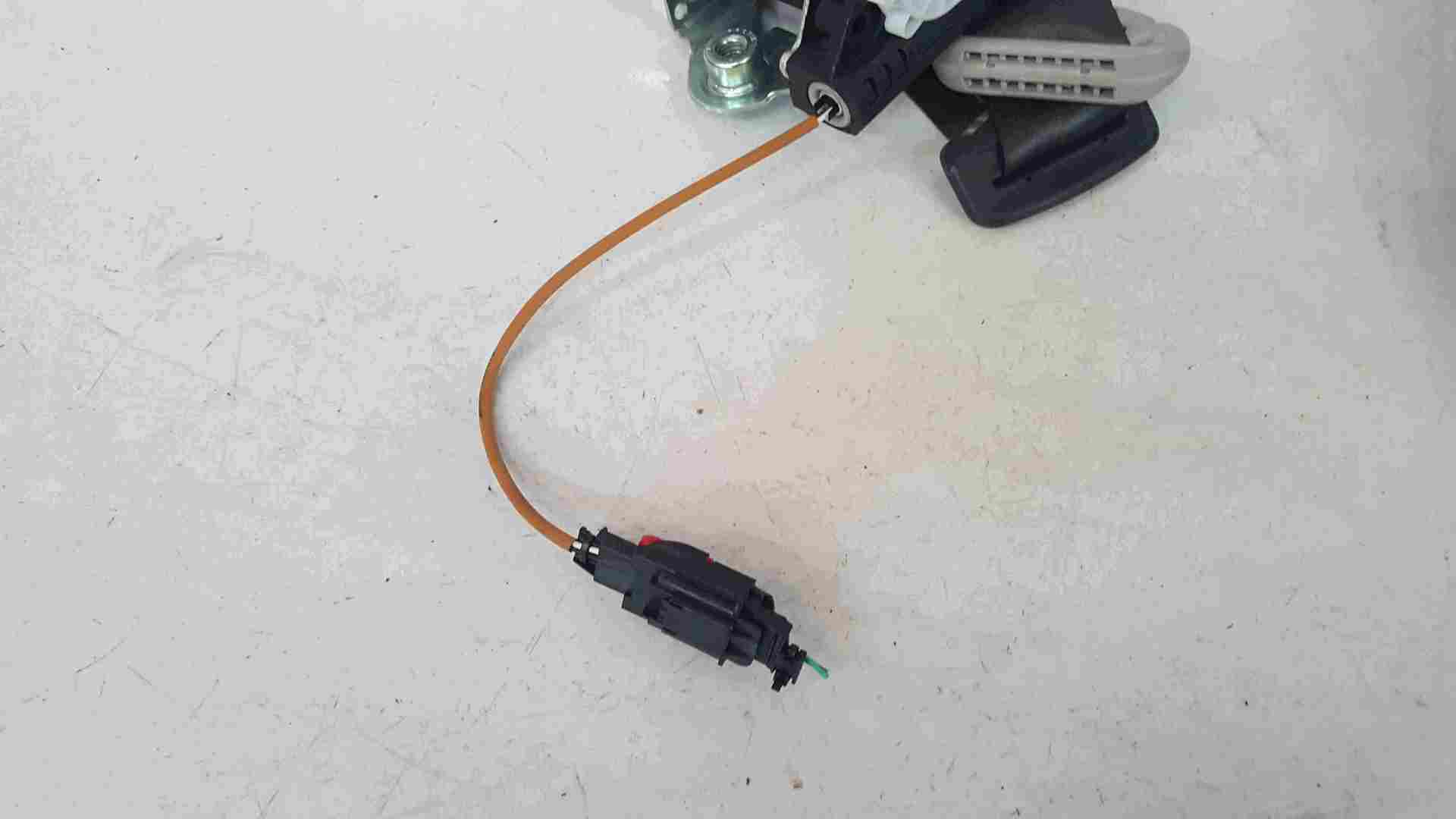 Renault Grand Modus 2008-2012 Drivers OSR Rear Seat Belt