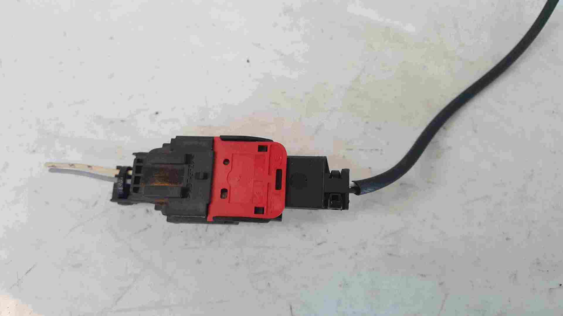 Thumb 3 Renault Grand Modus 2008-2012 Passenger NSF Front Seat Belt Black Plug