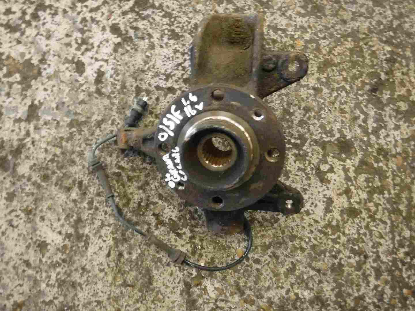 Renault Grand Scenic 2003-2009 1.6 16v Drivers OSF Front Wheel Hub + ABS Sensor