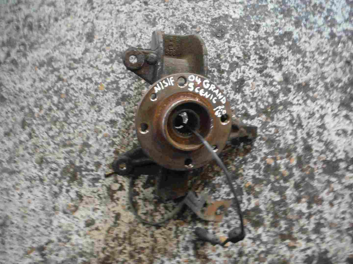 Renault Grand Scenic 2003-2009 1.6 16v Passenger NSF Front Wheel Hub + ABS