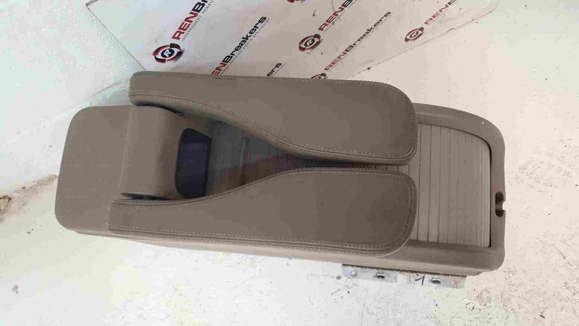 Thumb 6 Renault Grand Scenic 2003-2009 ARM Rest Centre 