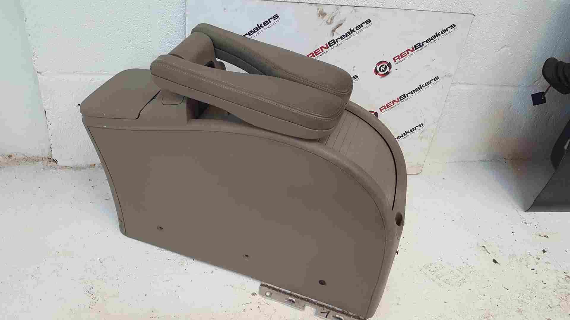 Thumb 5 Renault Grand Scenic 2003-2009 ARM Rest Centre 