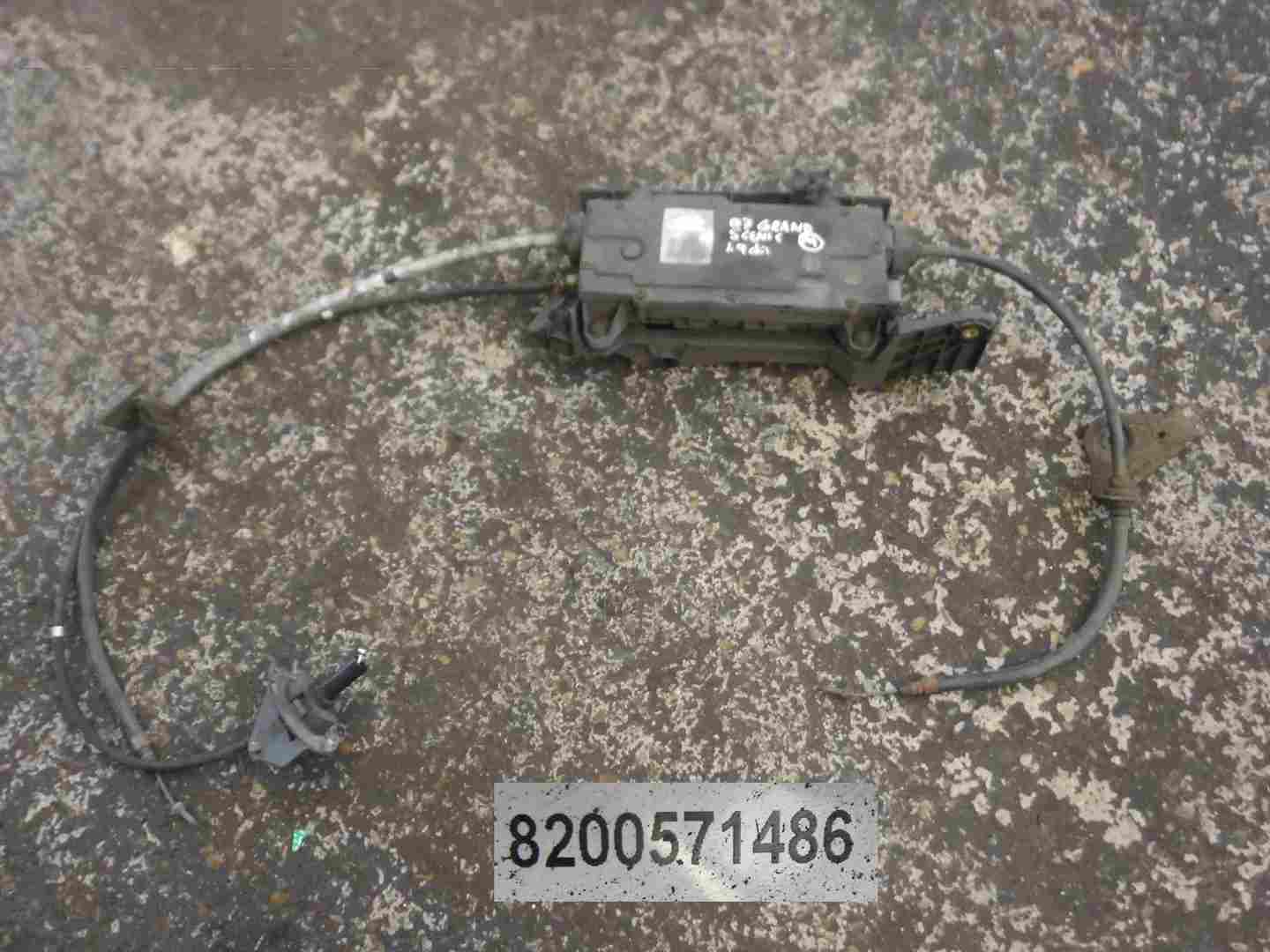 Renault Grand Scenic 2003-2009 Electronic Handbrake Motor  Cables 8200571486