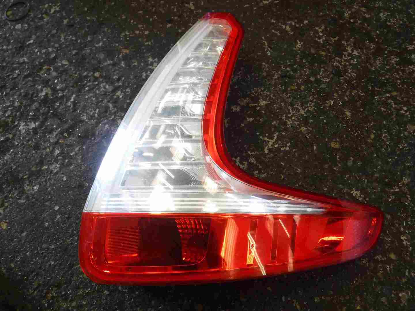Renault Grand Scenic 2009-2013 Drivers OSR Rear Light
