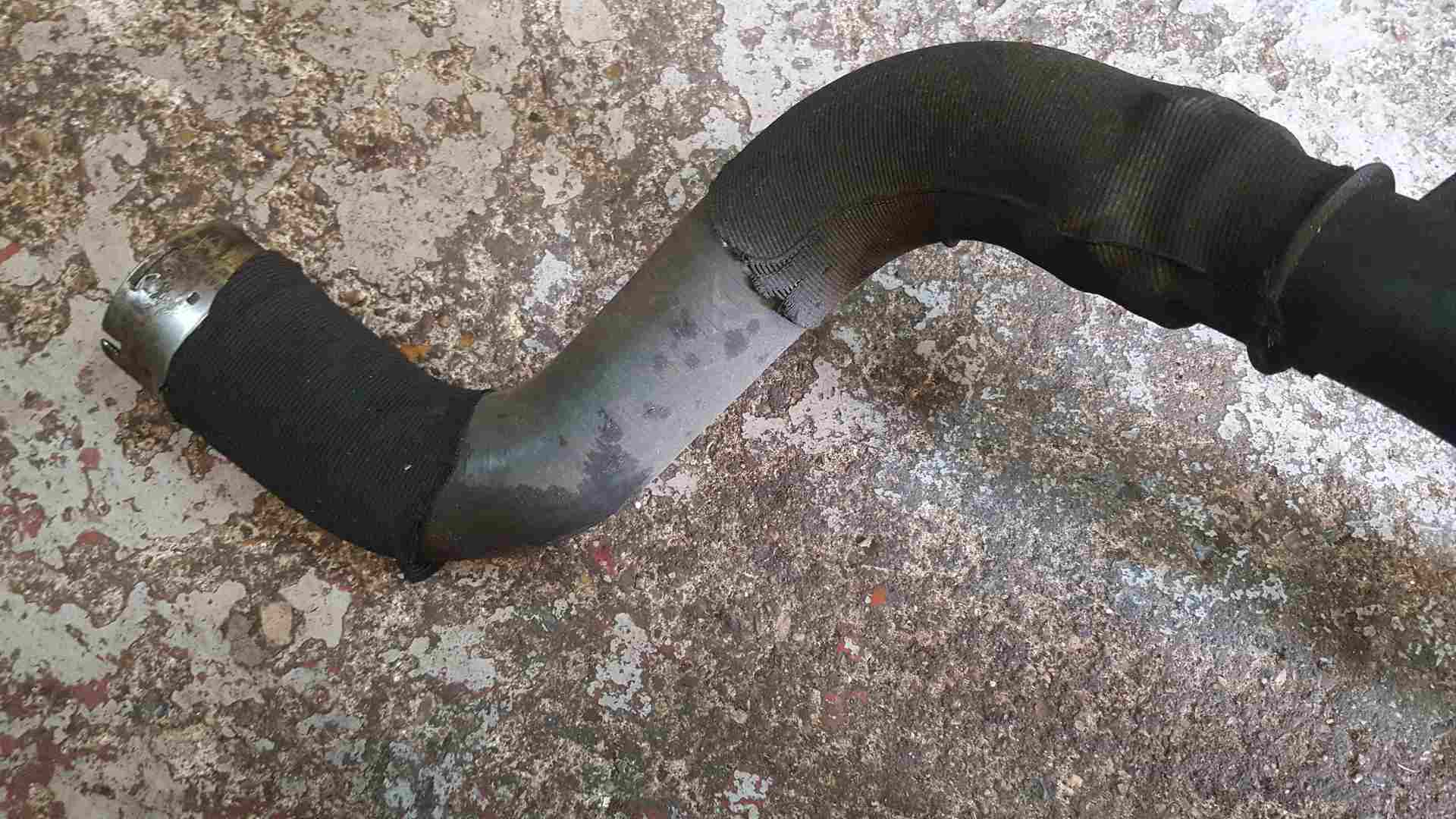 Thumb 2 Renault Grand Scenic MK3 2009-2016 1.6 DCI Intercooler Pipe R9M 402 144605705R