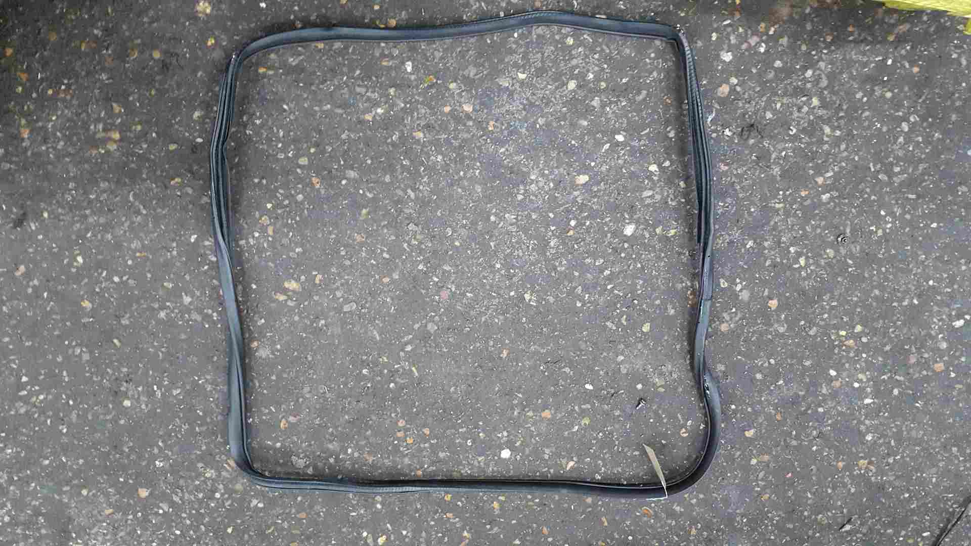 Thumb 2 Renault Kadjar 2015-2021 Drivers OSR Rear Door Rubber Seal