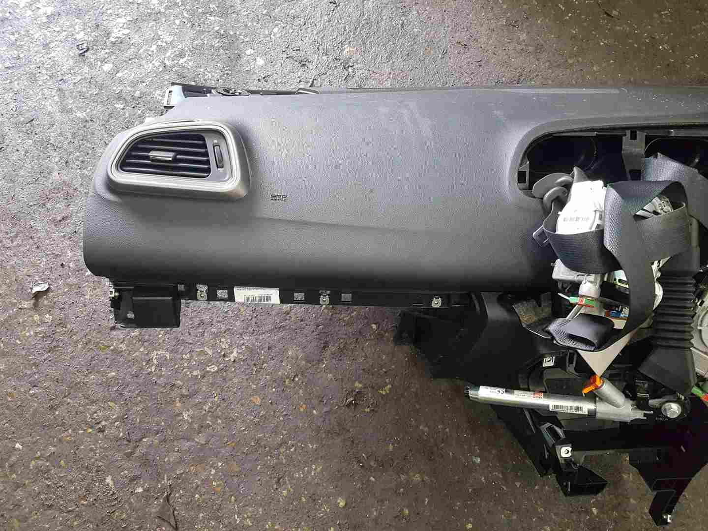 Thumb 3 Renault Kadjar 2015-2021 Main Dashboard Airbag KIT Seat Belts Module 985102271R