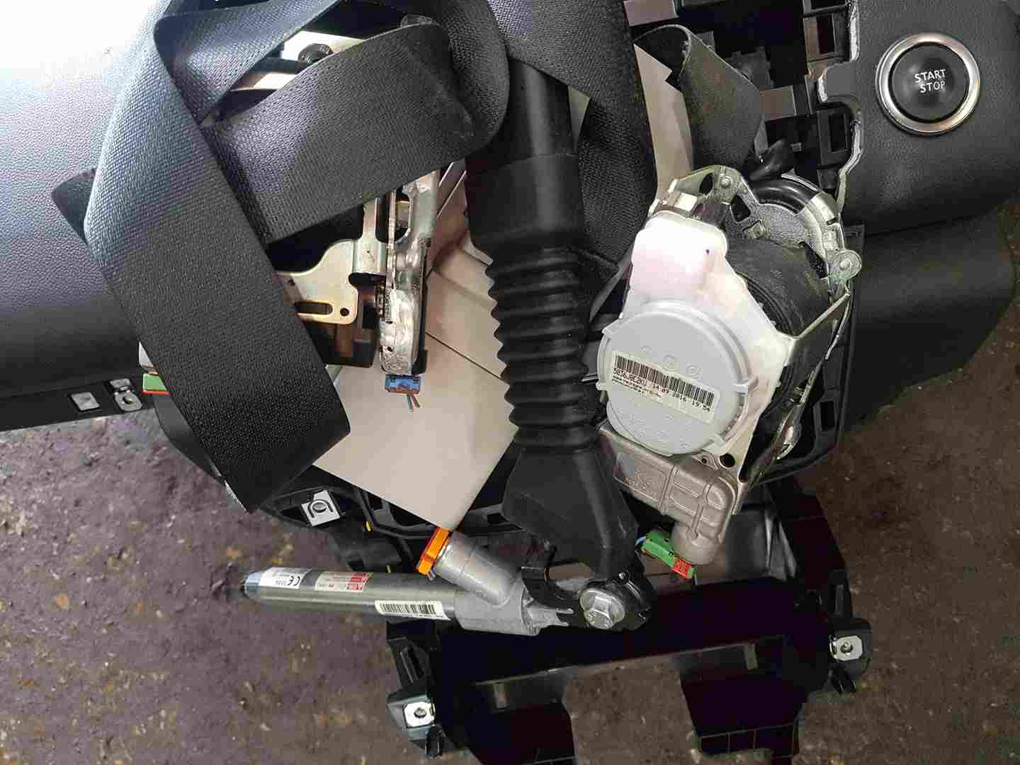 Renault Kadjar 2015-2021 Main Dashboard Airbag KIT Seat Belts Module 985102271R