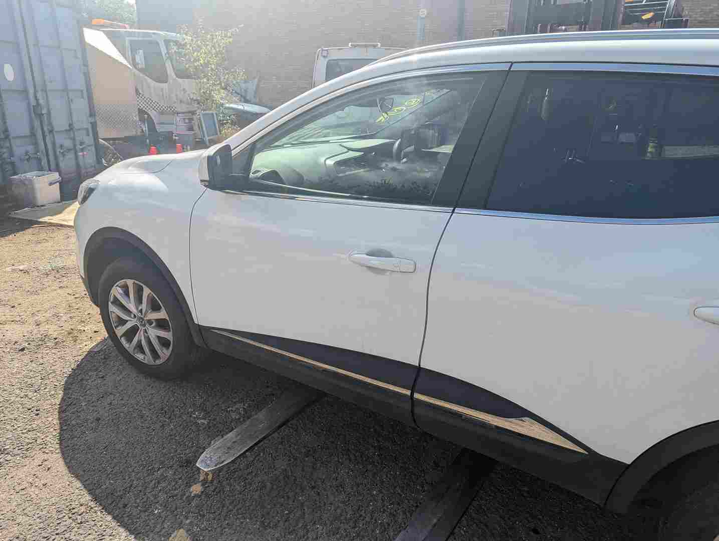 Protection Poignée Portière Renault Kadjar – Film Anti-rayures Transparent Noir élégant